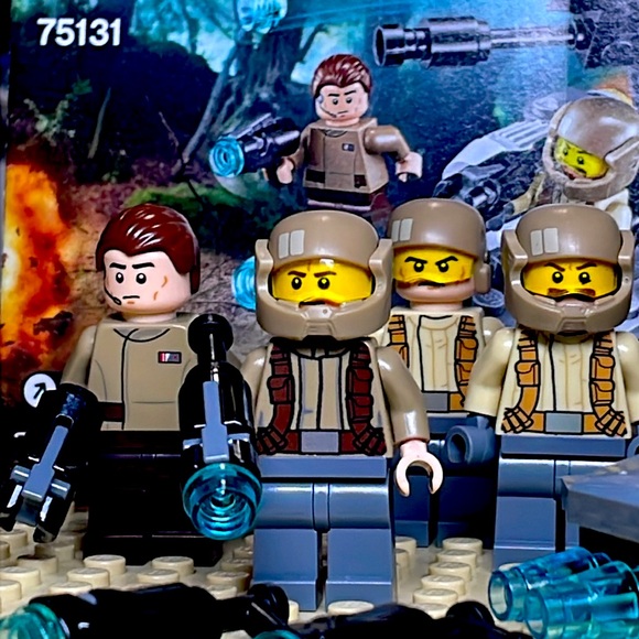 Lego 75131 - Picture 2 of 8